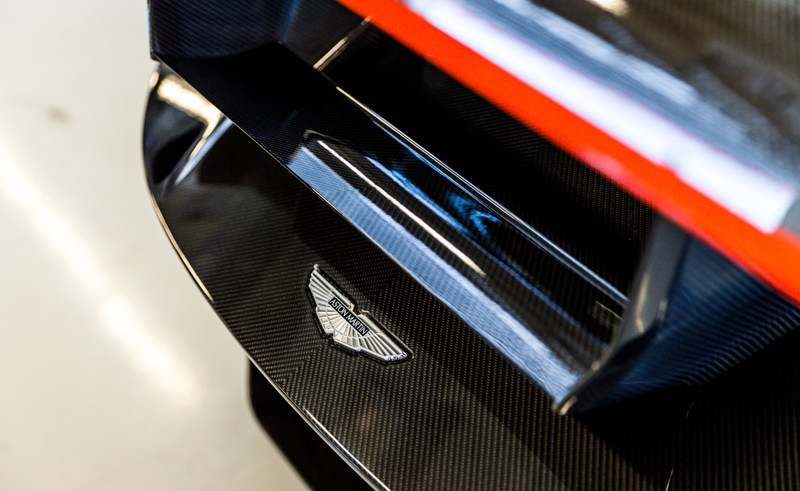 Illustration for article titled Behold The Unfathomably Gorgeous Spectacle Of An Aston Martin Vulcan Track Day